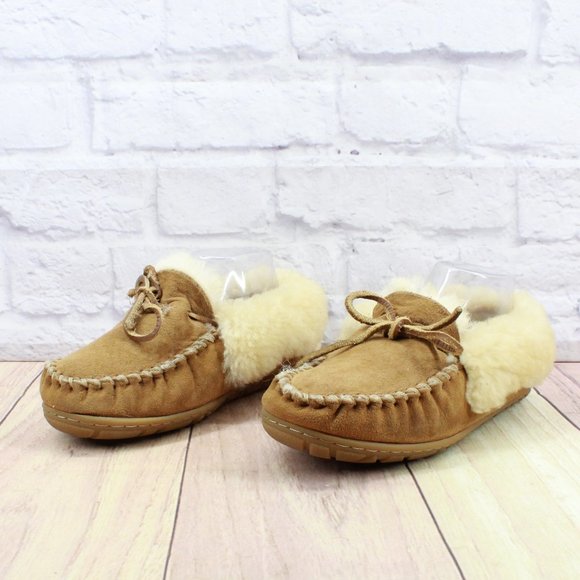 LL Bean Wicked Good Brown Suede Shearling Lined Moccasin Slippers Size 7 Medium - Picture 2 of 10